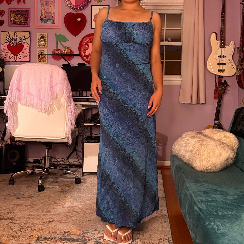 Vintage 90s / Y2K blue floral maxi dress